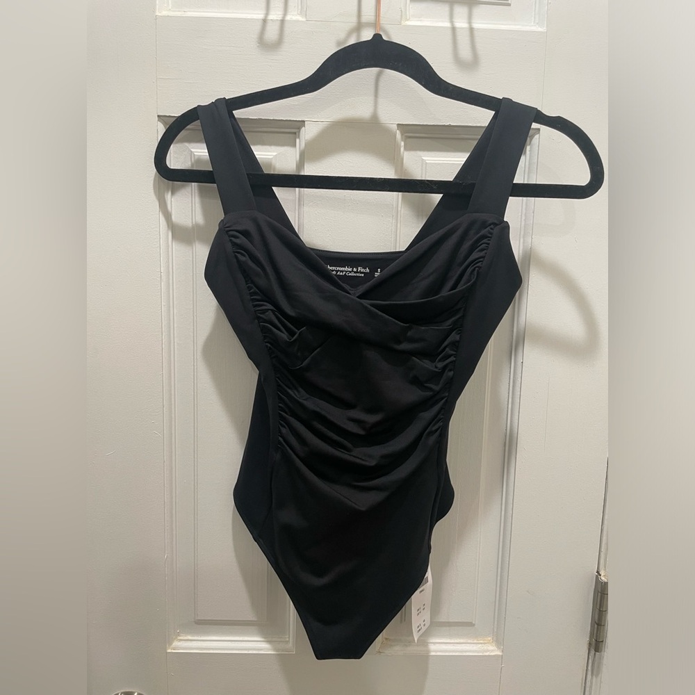 Abercrombie & Fitch Sweatheart Neckline BodySuit